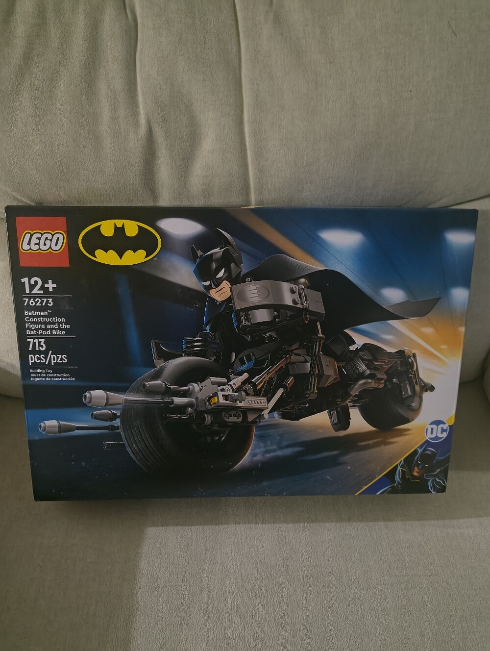 Lego Batman Construction Figure And The Bat-Pod Bike NIB